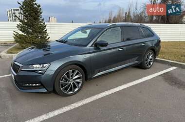 Універсал Skoda Superb 2019 в 