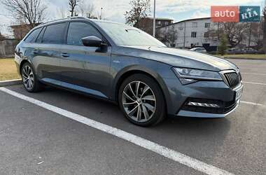 Універсал Skoda Superb 2019 в 