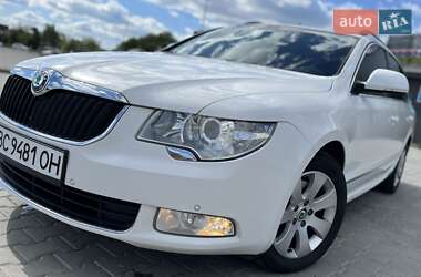 Skoda Superb 2011