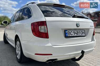 Універсал Skoda Superb 2011 в Дрогобичі