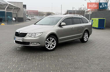 Універсал Skoda Superb 2010 в Миколаєві