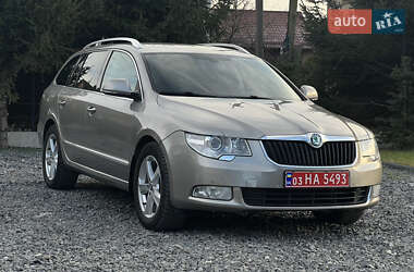 Універсал Skoda Superb 2012 в Радивиліві