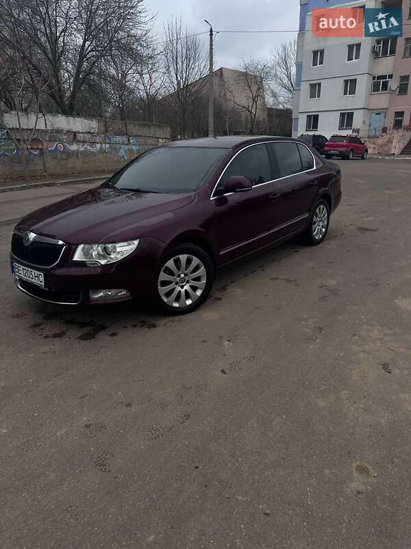 Лифтбек Skoda Superb 2012 в Николаеве