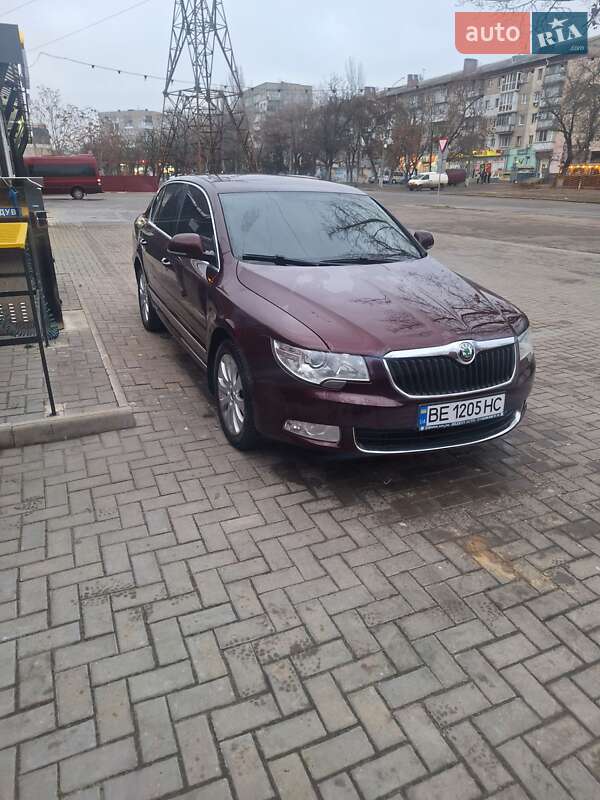 Лифтбек Skoda Superb 2012 в Николаеве