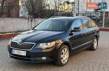 Універсал Skoda Superb 2014 в Дрогобичі