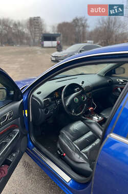 Лифтбек Skoda Superb 2002 в 