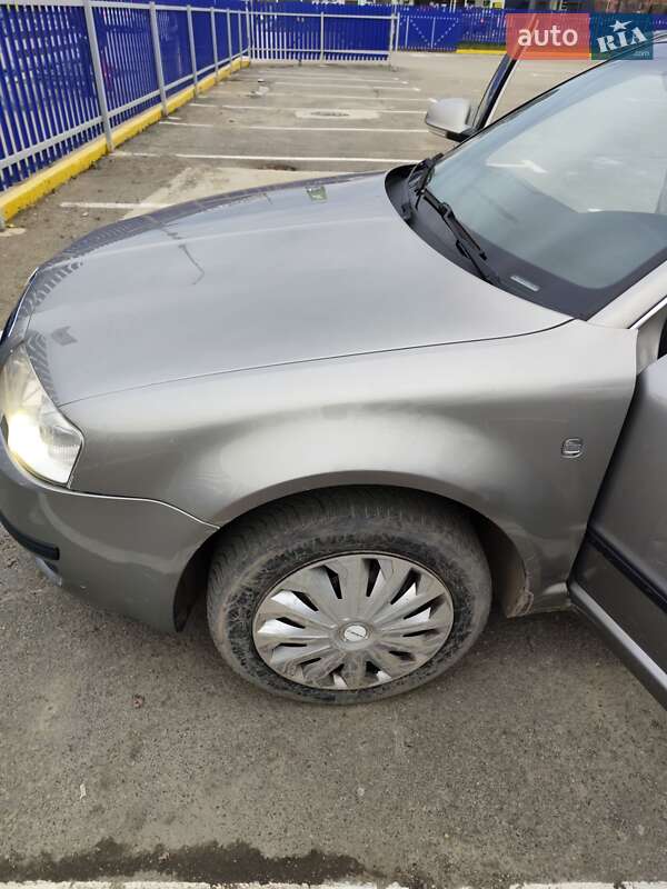 Лифтбек Skoda Superb 2008 в Ужгороде
