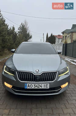 Лифтбек Skoda Superb 2018 в 