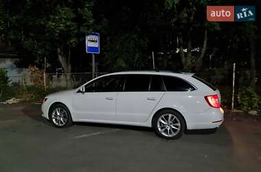 Универсал Skoda Superb 2010 в Ужгороде