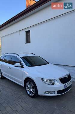 Универсал Skoda Superb 2010 в Ужгороде