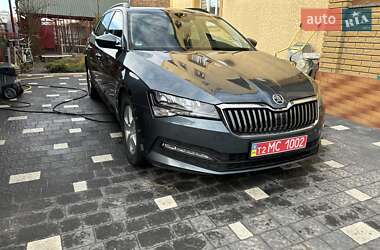 Универсал Skoda Superb 2020 в Тернополе