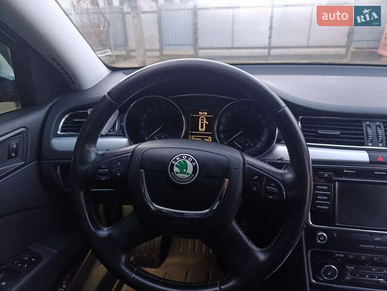 Универсал Skoda Superb 2013 в Ярмолинцах фото 18 Универсал Skoda Superb 2013 в Ярмолинцах
