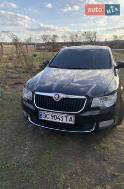 Лифтбек Skoda Superb 2010 в Мостиске