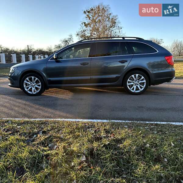 Универсал Skoda Superb 2014 в Звягеле