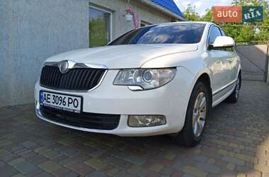 Skoda Superb 2012 Skoda Superb 2012
