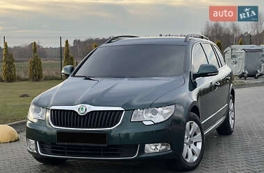 Універсал Skoda Superb 2011 в Луцьку