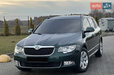 Універсал Skoda Superb 2011 в Луцьку