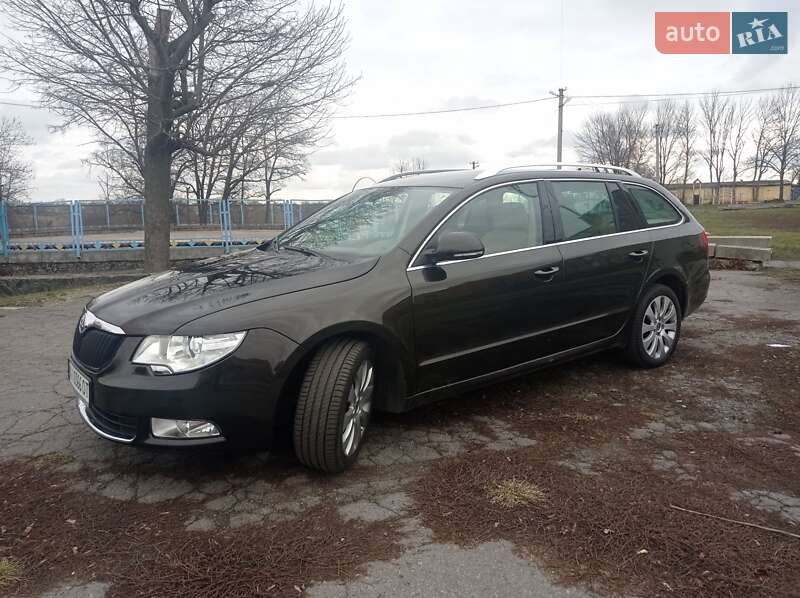 Універсал Skoda Superb 2010 в Чорнобаї фото 4 Універсал Skoda Superb 2010 в Чорнобаї