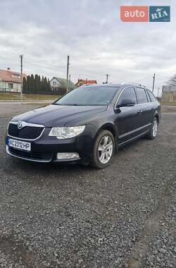 Універсал Skoda Superb 2012 в Луцьку