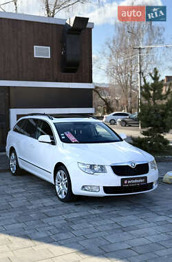 Універсал Skoda Superb 2012 в Тячеві