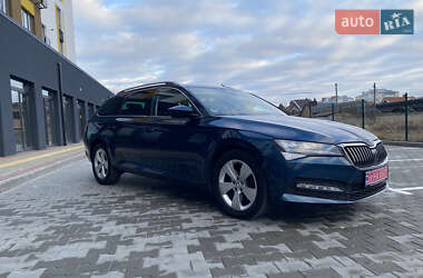 Универсал Skoda Superb 2020 в 