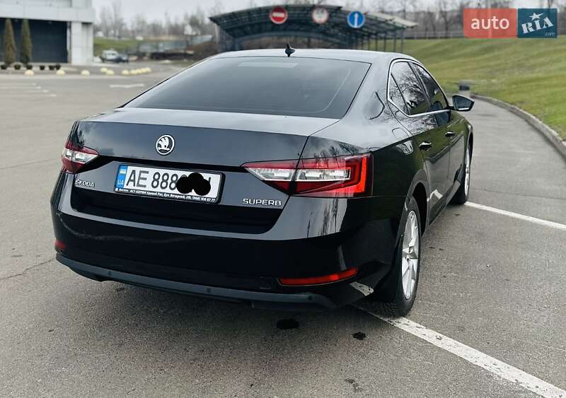Универсал Skoda Superb 2018 в Кривом Роге