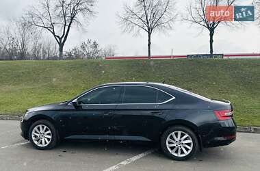 Универсал Skoda Superb 2018 в 