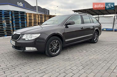 Універсал Skoda Superb 2011 в Тернополі