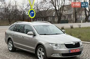 Універсал Skoda Superb 2012 в Старокостянтинові