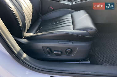 Лифтбек Skoda Superb 2019 в 