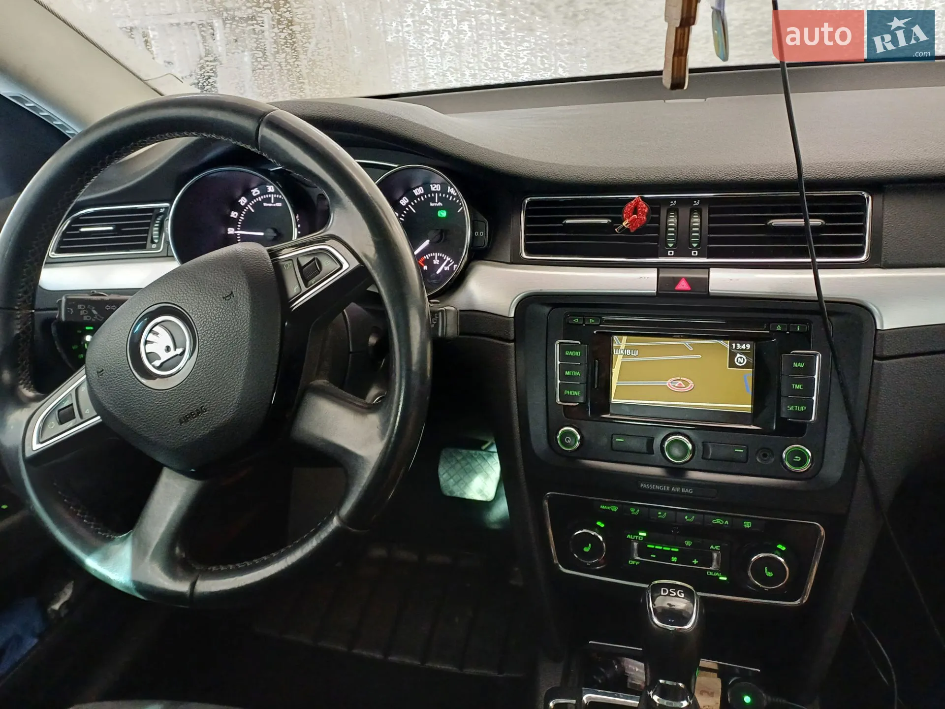 2014 Skoda Superb - мініатюра 23