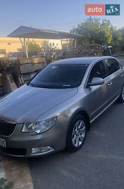 Skoda Superb 2012