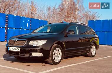 Skoda Superb 2011 Skoda Superb 2011