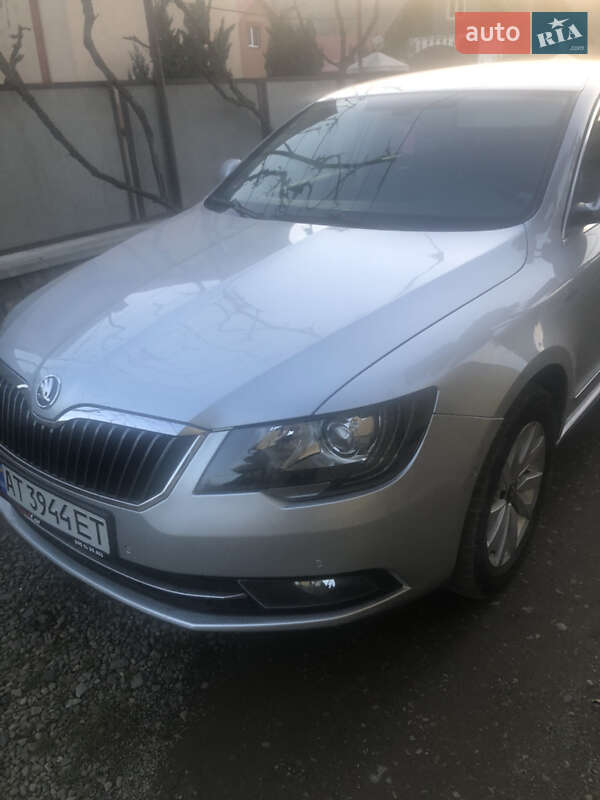 Лифтбек Skoda Superb 2014 в Тячеве