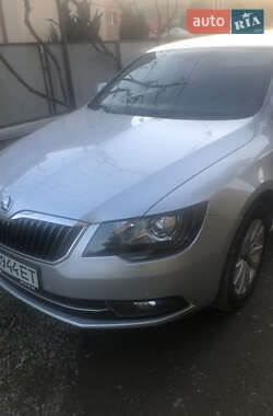 Лифтбек Skoda Superb 2014 в 