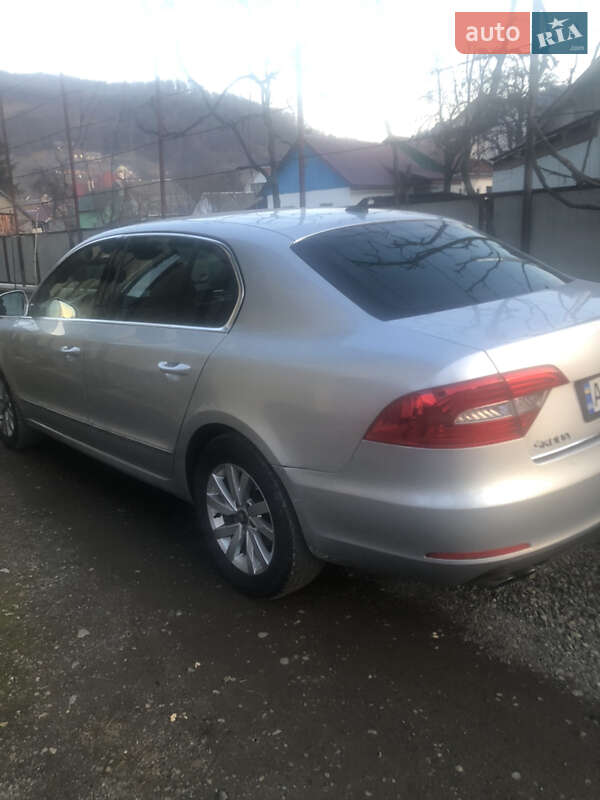Лифтбек Skoda Superb 2014 в Тячеве