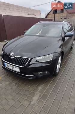 Универсал Skoda Superb 2017 в Раздельной