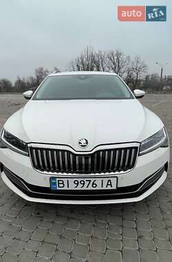 Універсал Skoda Superb 2019 в Харкові