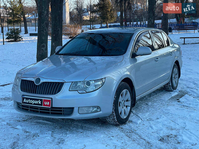 Лифтбек Skoda Superb 2012 в Киеве