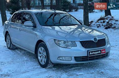 Лифтбек Skoda Superb 2012 в Киеве