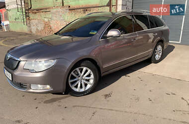 Skoda Superb 2011