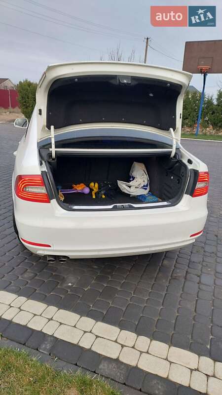Лифтбек Skoda Superb 2013 в Харькове