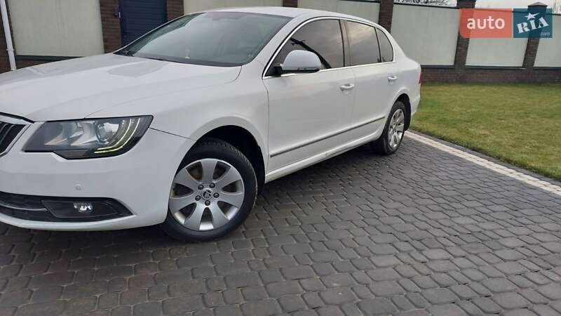 Лифтбек Skoda Superb 2013 в Харькове