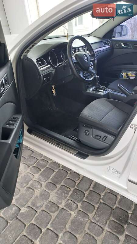Лифтбек Skoda Superb 2013 в Харькове