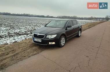 Лифтбек Skoda Superb 2012 в Переяславе