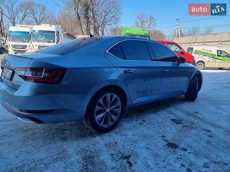 Лифтбек Skoda Superb 2017 в Кременчуге