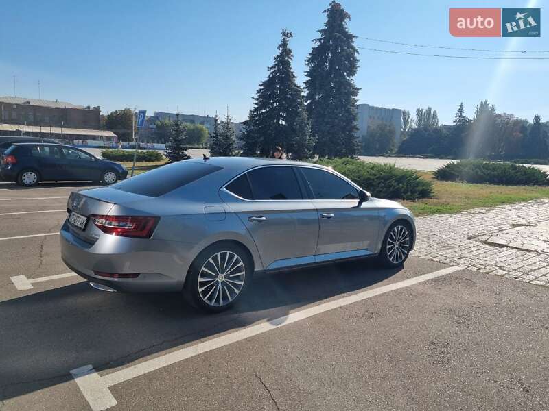 Лифтбек Skoda Superb 2017 в Кременчуге