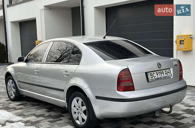 Ліфтбек Skoda Superb 2004 в Львові