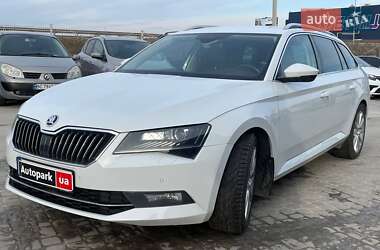 Універсал Skoda Superb 2015 в Львові