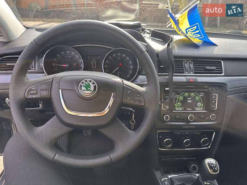 Универсал Skoda Superb 2013 в Ровно